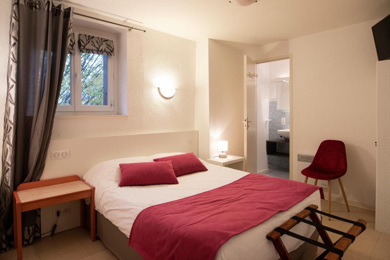Logis Chez Germaine Hotel Geus-d'Oloron ภายนอก รูปภาพ