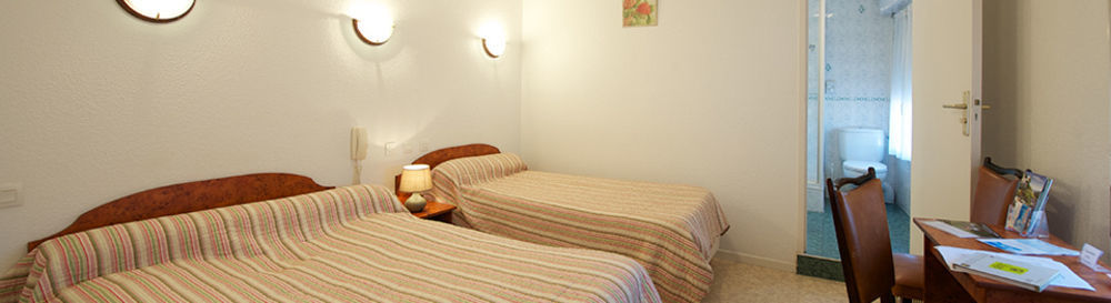 Logis Chez Germaine Hotel Geus-d'Oloron ภายนอก รูปภาพ