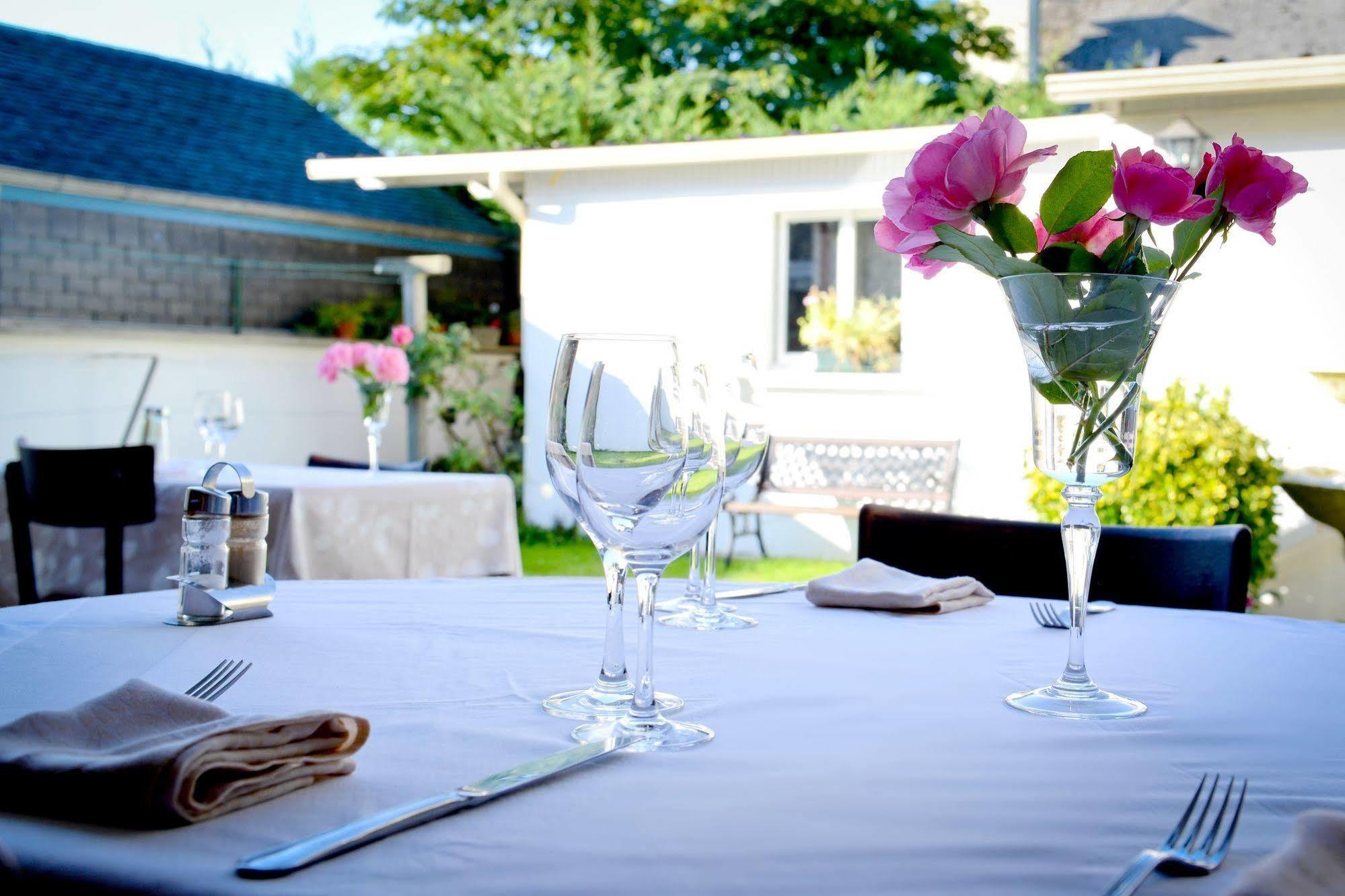 Logis Chez Germaine Hotel Geus-d'Oloron ภายนอก รูปภาพ