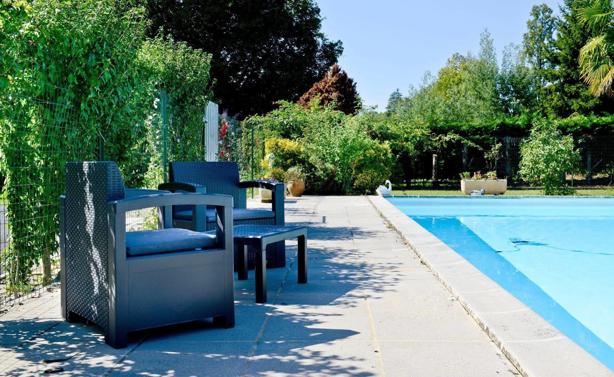 Logis Chez Germaine Hotel Geus-d'Oloron ภายนอก รูปภาพ