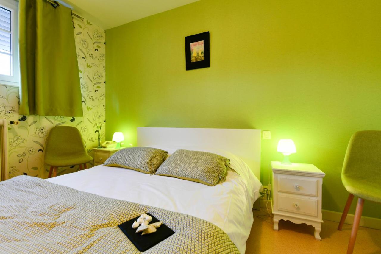 Logis Chez Germaine Hotel Geus-d'Oloron ภายนอก รูปภาพ